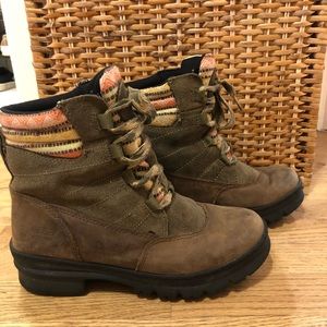 Women’s Keen Hiking Boots
